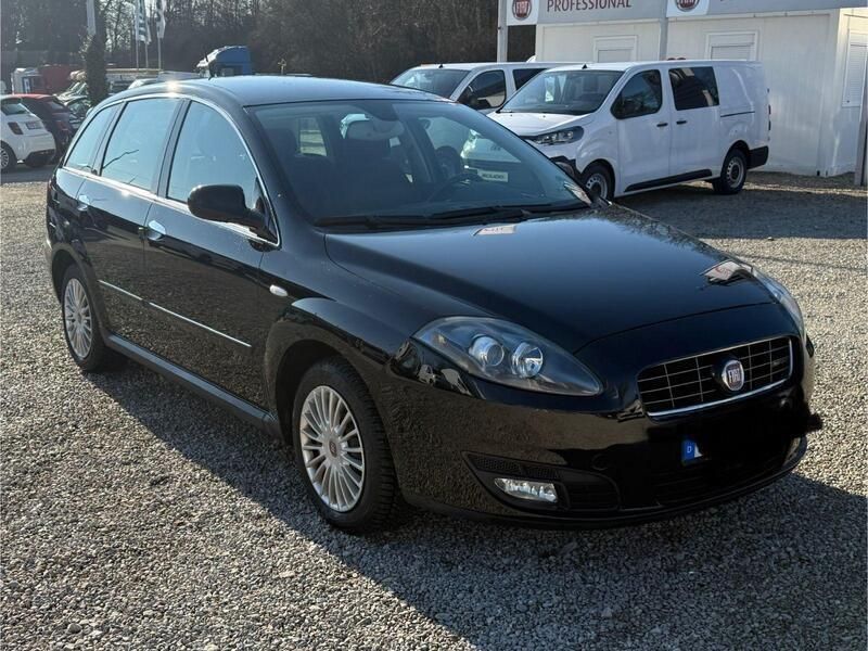 Schwarz Gebraucht 2008 Fiat Croma Dynamic Kombi | 3.900 € (Teuer) - Bild 1/4
