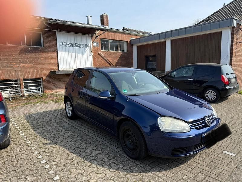 Gebraucht VW Golf IV 110 PS (80 kW) 2004 Blau Limousine