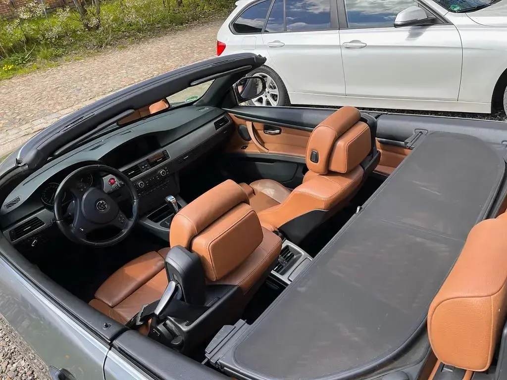Gebraucht BMW 325 Cabriolet M Sport 204 PS (150 kW) 2013 Grau Cabrio