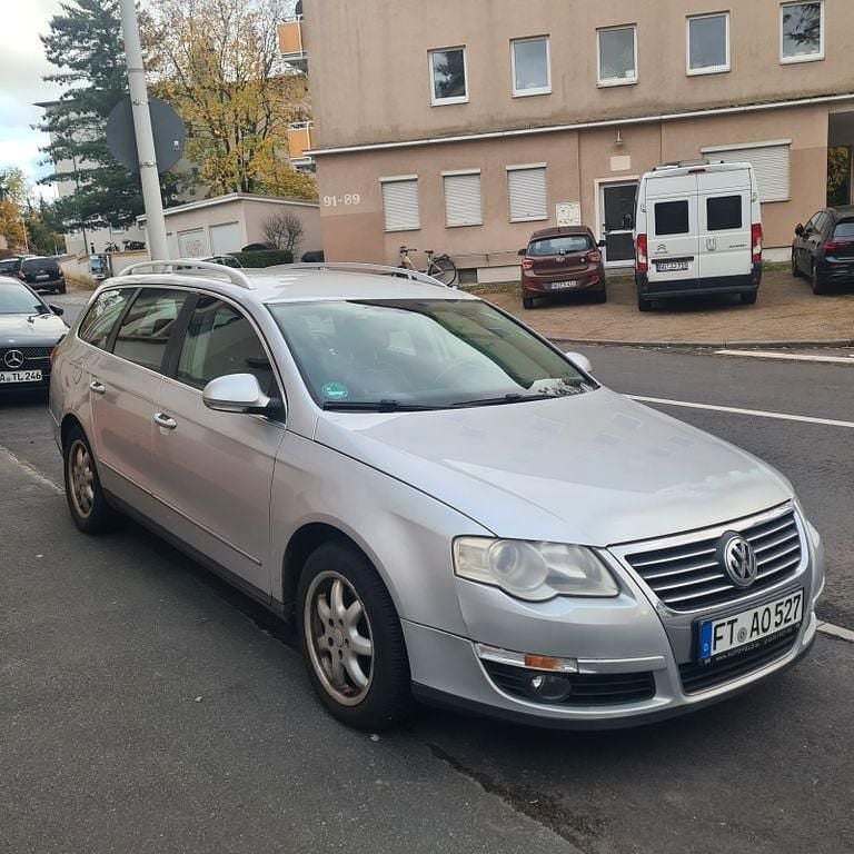 Silber Gebraucht 2006 VW Passat Basis Kombi | 999 € (Guter Preis) - Bild 1/4