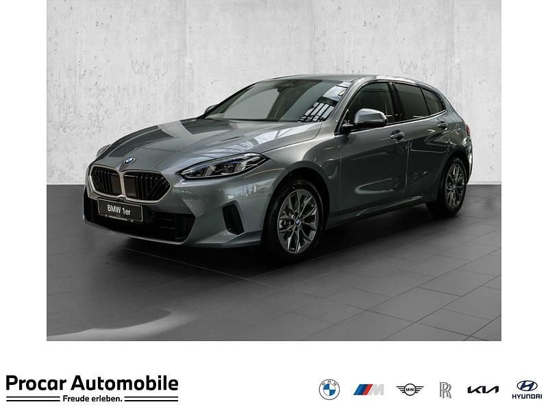 Grau Neu 2025 BMW 120 Kleinwagen | 33.999 € (Guter Preis) - Bild 1/4