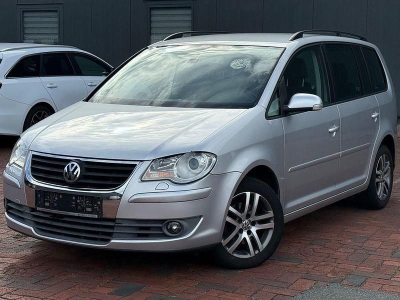 Gebraucht 2007 VW Touran Van / Kleinbus | 4.290 € (Etwas zu teuer) - Bild 1/4