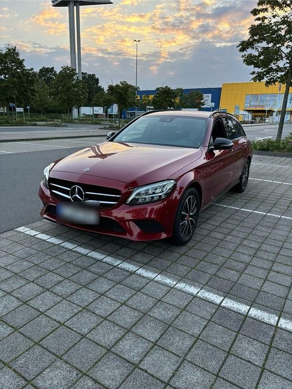 Gebraucht Mercedes C220 194 PS (142 kW) 2018 Rot Kombi