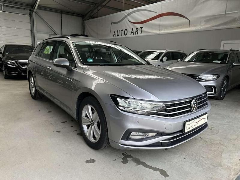 Silber Gebraucht 2020 VW Passat Business Kombi | 18.900 € (Guter Preis) - Bild 1/4