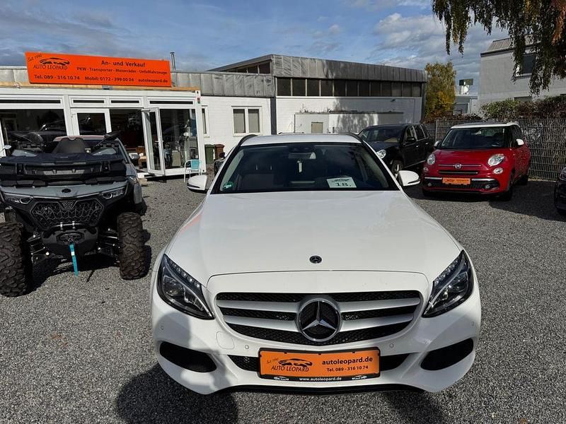 Weiß Gebraucht 2018 Mercedes C220 Kombi | 12.900 € (Guter Preis) - Bild 1/4
