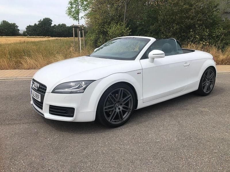 Weiß Gebraucht 2008 Audi TT Roadster S-Line Cabrio | 17.299 € (Teuer) - Bild 1/4