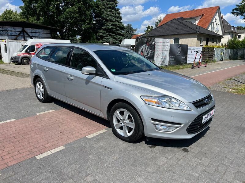 Gebraucht Ford Mondeo Trend 140 PS (102 kW) 2012 Silber Limousine