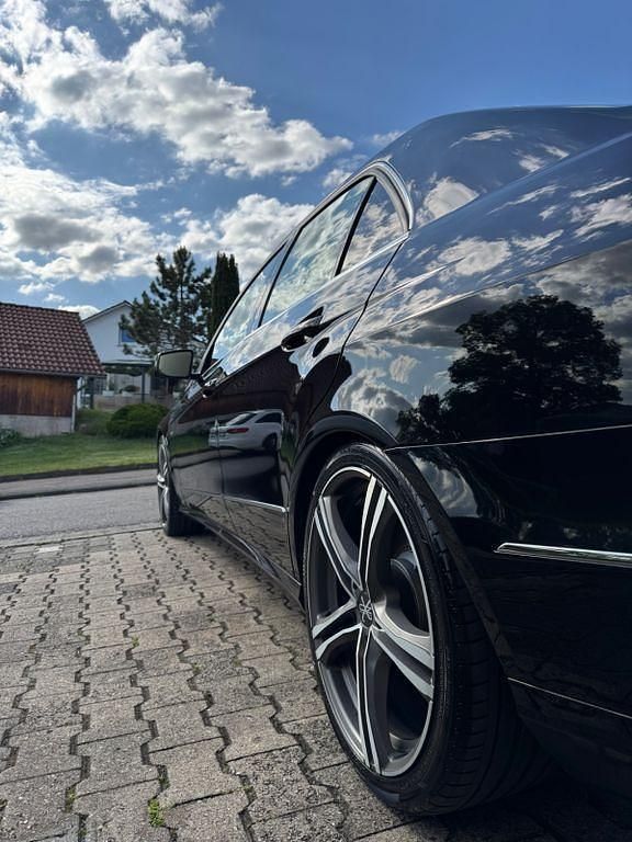 Gebraucht Mercedes E350 265 PS (194 kW) 2012 Schwarz Limousine