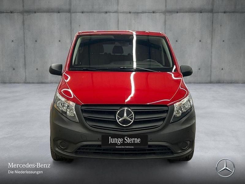 Gebraucht Mercedes e-Vito 150 kW (204 PS) 2022 Rot Van / Kleinbus
