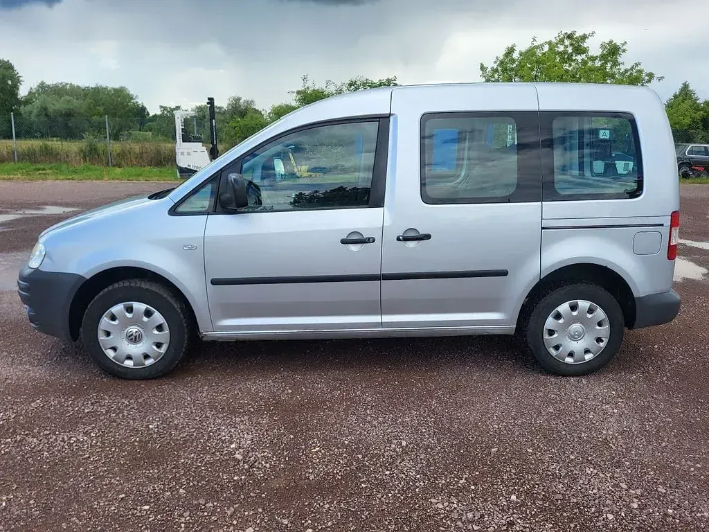 Gebraucht VW Caddy Life 102 PS (75 kW) 2007 Silber Van / Kleinbus