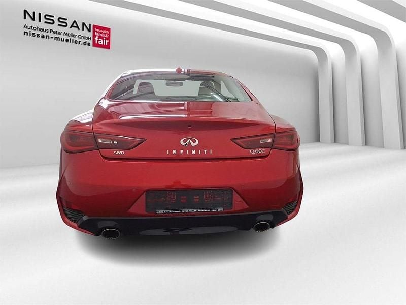 Gebraucht Infiniti Q60 405 PS (297 kW) 2017 Rot Coupé