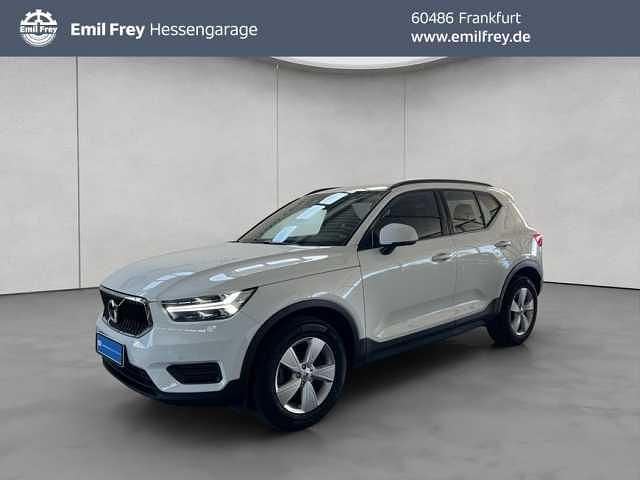 Weiß Gebraucht 2022 Volvo XC40 Momentum SUV | 23.750 € (Fairer Preis) - Bild 1/4