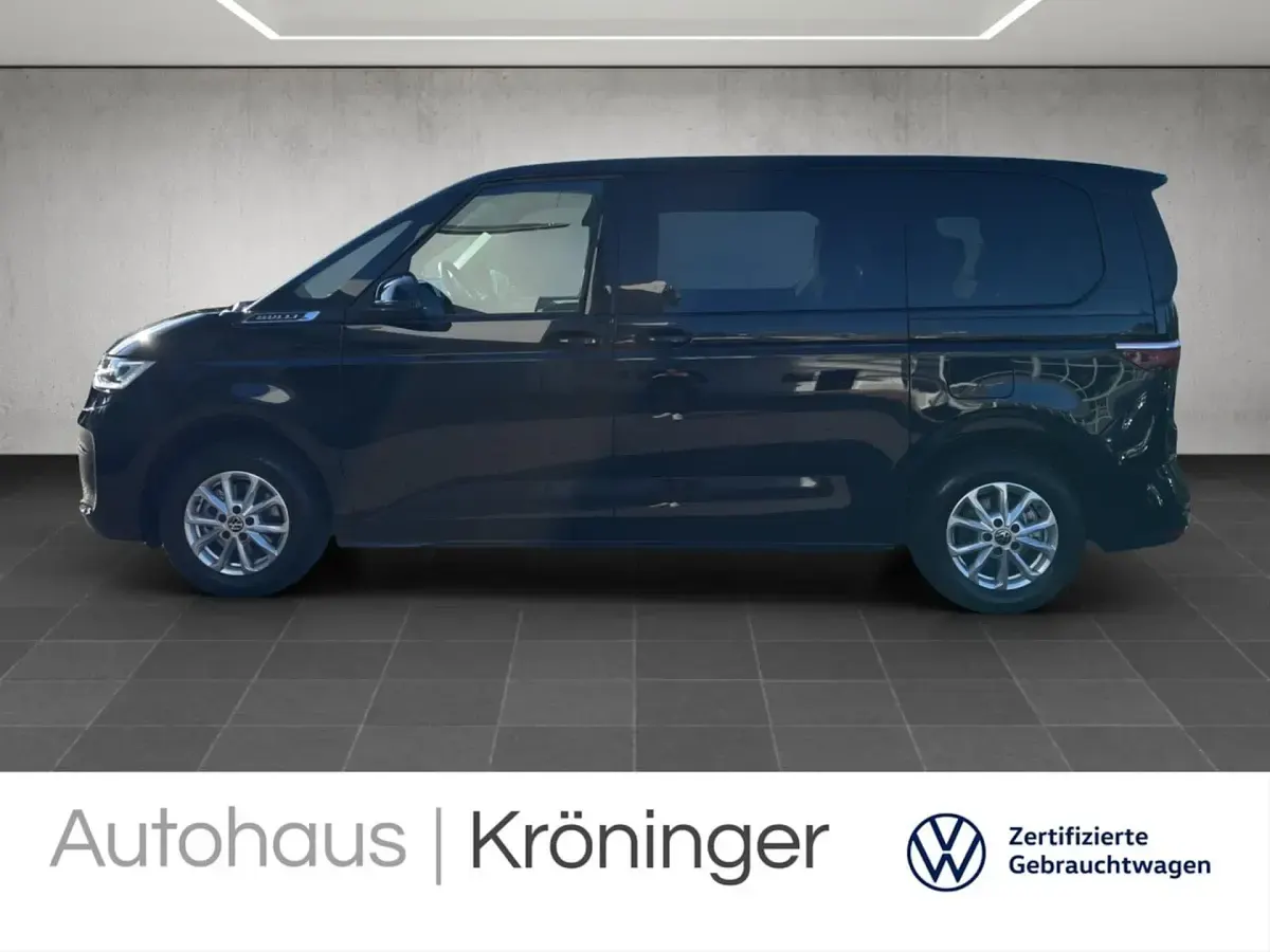 Gebraucht VW Multivan Life 150 PS (110 kW) 2025 Schwarz Van / Kleinbus