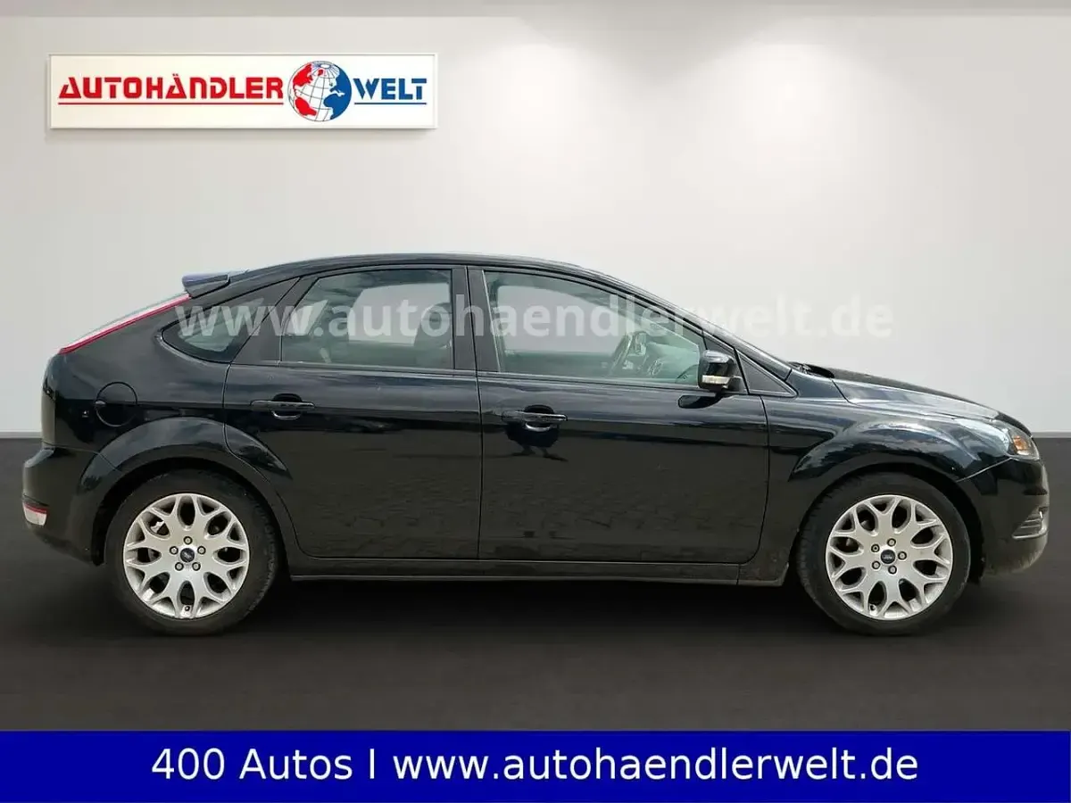 Gebraucht Ford Focus Style 116 PS (85 kW) 2009 Schwarz Limousine