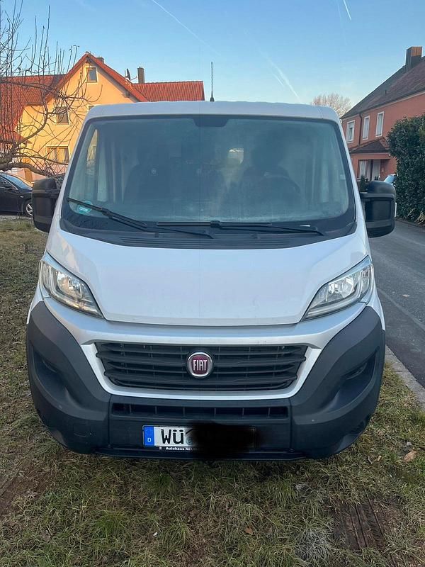 Gebraucht Fiat Ducato 113 PS (83 kW) 2018 Weiß Van