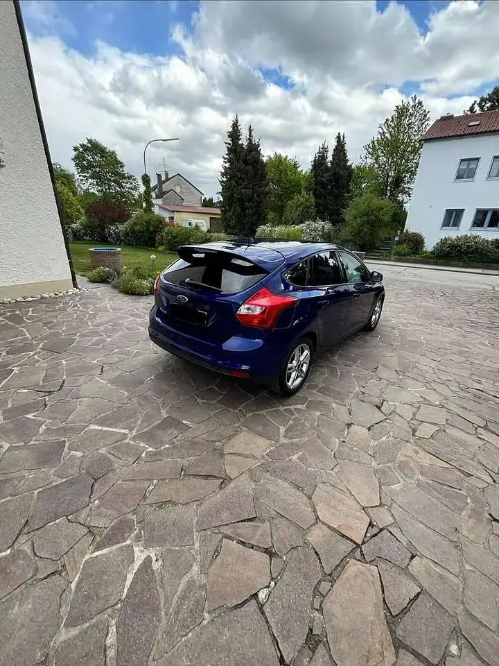 Gebraucht Ford Focus SYNC Edition 116 PS (85 kW) 2014 Blau Limousine