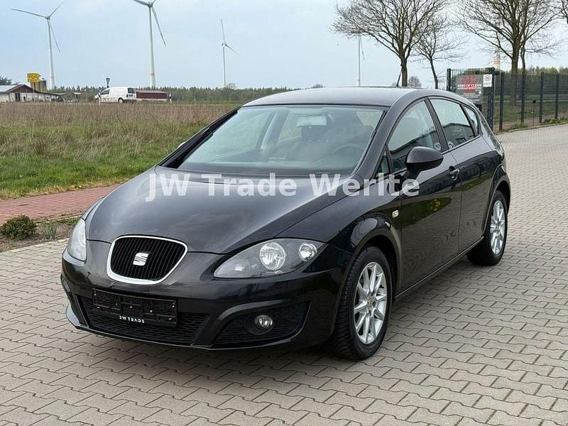Second-hand Seat Leon Reference 105 CP (77 kW) 2011 Negru Hatchback