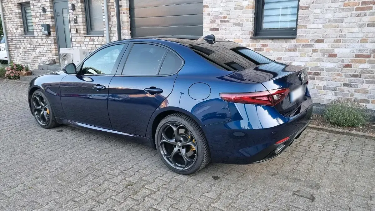 Gebraucht Alfa Romeo Giulia Veloce 209 PS (153 kW) 2018 Blau Limousine