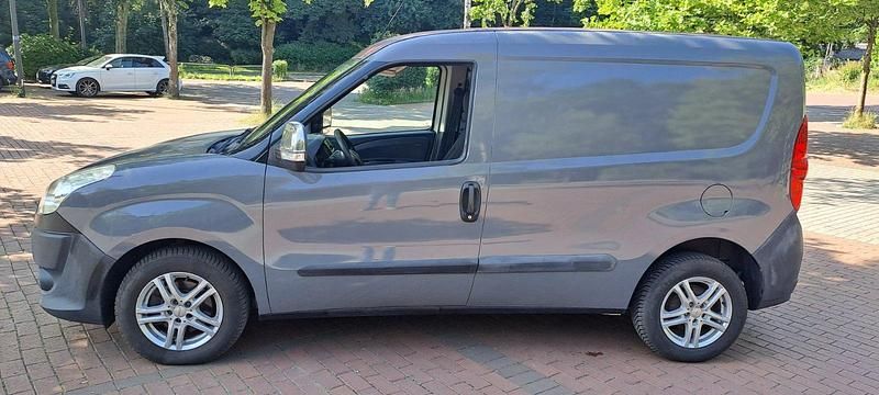 Gebraucht Fiat Doblò 90 PS (66 kW) 2012 Weiß Van / Kleinbus