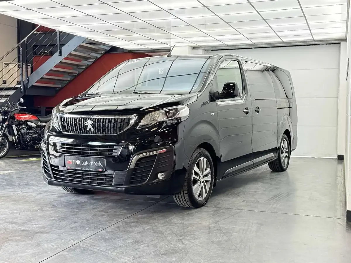 Gebraucht Peugeot Traveller Allure 177 PS (130 kW) 2019 Noir onyx Van / Kleinbus