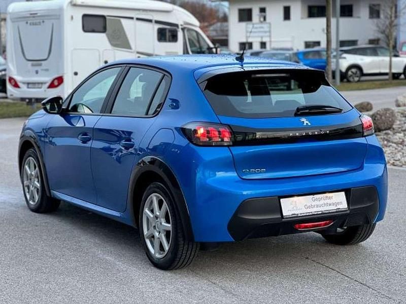 Gebraucht Peugeot e-208 Active 100 kW (136 PS) 2022 Vertigo blau perlmutt Kleinwagen