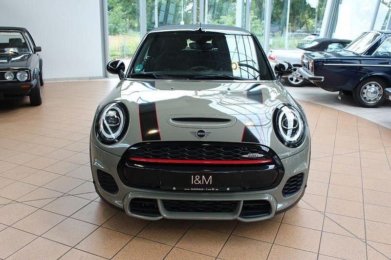 Grau Gebraucht 2018 Mini John Cooper Works Cabriolet Cabrio | 25.490 € (Fairer Preis) - Bild 1/4