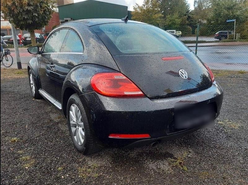 Usata VW Beetle Design 105 CV (77 kW) 2012 Nero Utilitaria