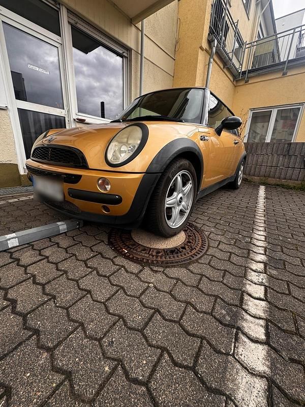 Gebraucht Mini Cooper 90 PS (66 kW) 2003 Gold Kleinwagen