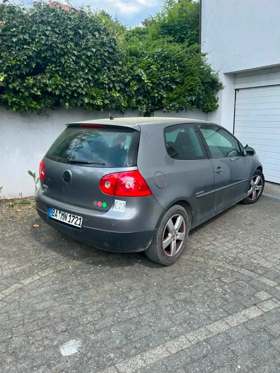 Gebraucht VW Golf V 80 PS (58 kW) 2008 Grau Kleinwagen