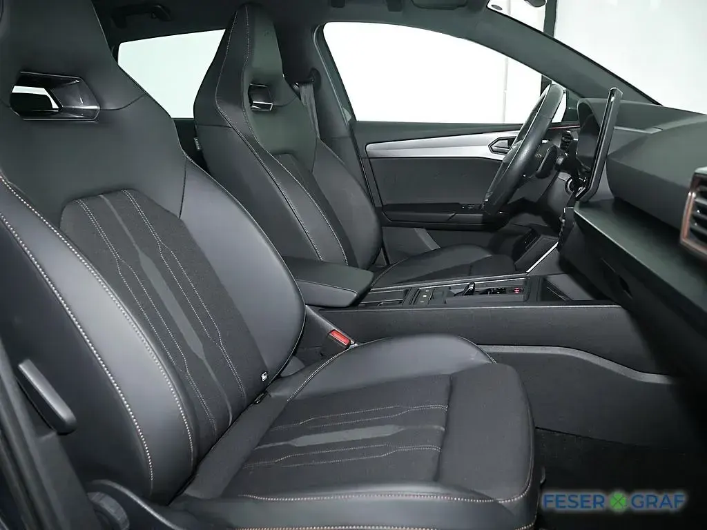 Gebraucht Cupra Leon 150 PS (110 kW) 2023 Magnetic grau metallic Kombi