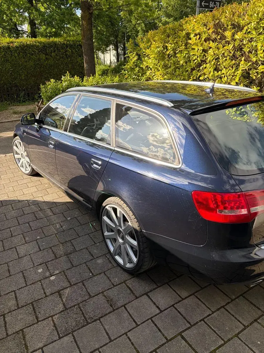 Gebraucht Audi A6 Ambiente 239 PS (175 kW) 2011 Blau Kombi