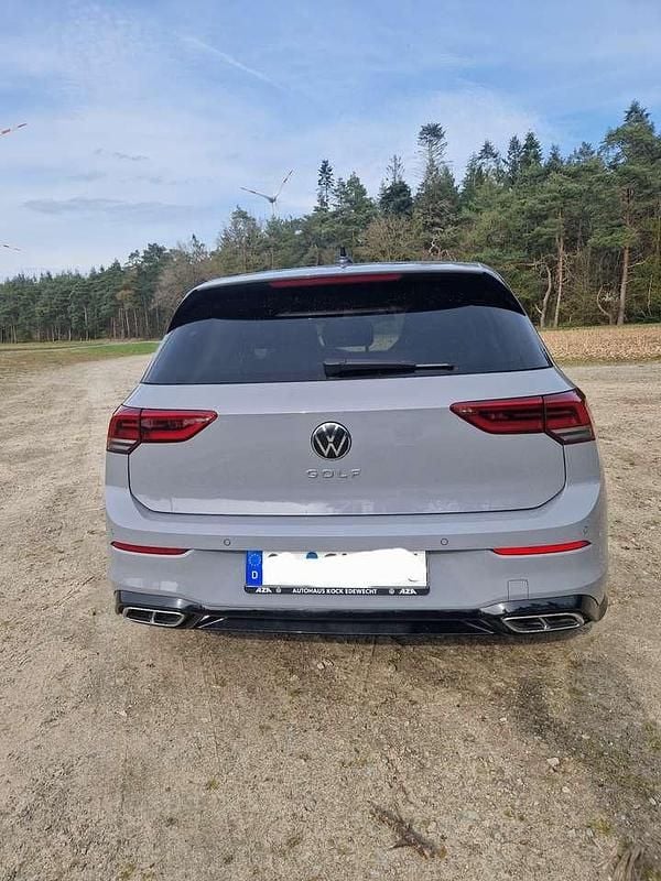Second-hand VW Golf VIII R-line 190 CP (139 kW) 2023 Gri Hatchback