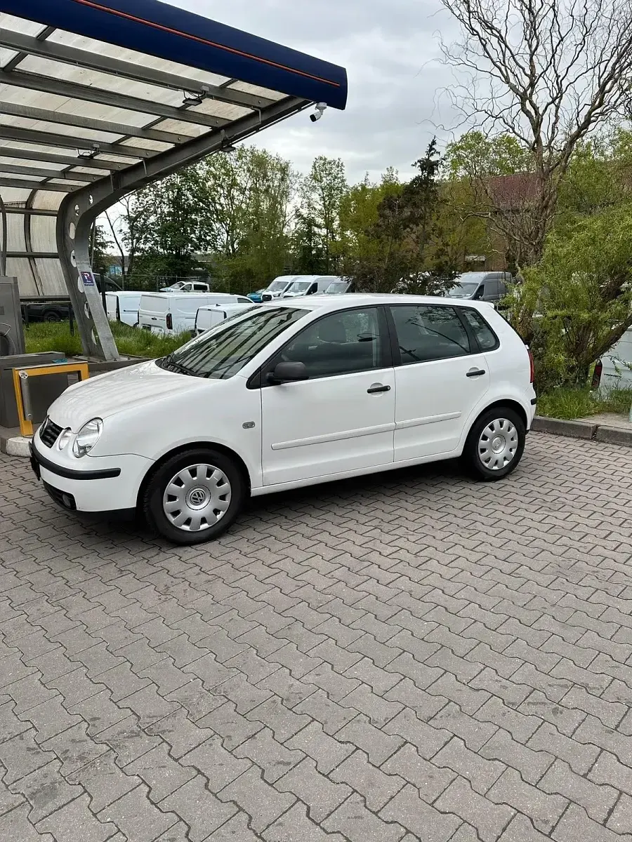 Gebraucht VW Polo 75 PS (55 kW) 2005 Weiß Kleinwagen