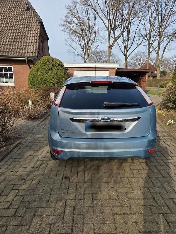 Gebraucht Ford Focus Titanium 116 PS (85 kW) 2008 Blau Limousine