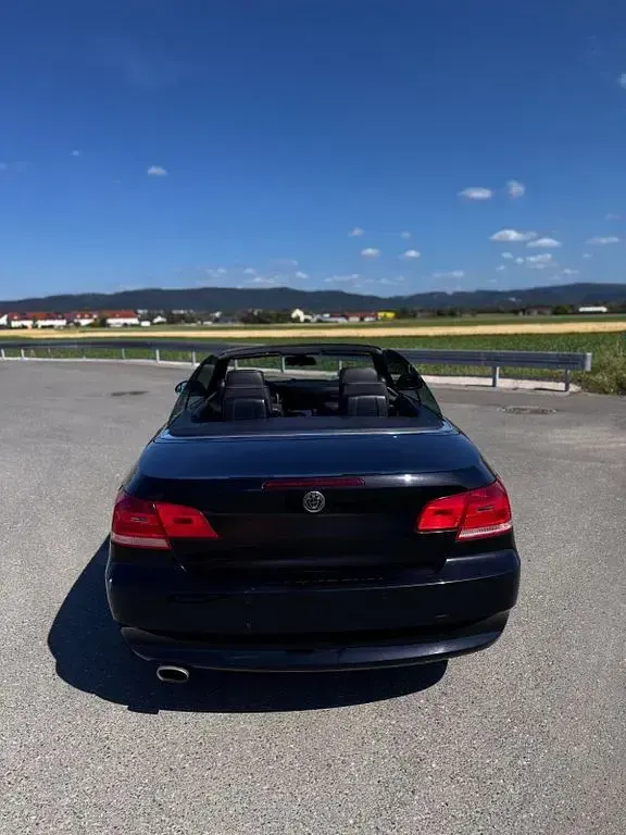 Gebraucht BMW 320 Cabriolet Performance 170 PS (125 kW) 2007 Schwarz Cabrio