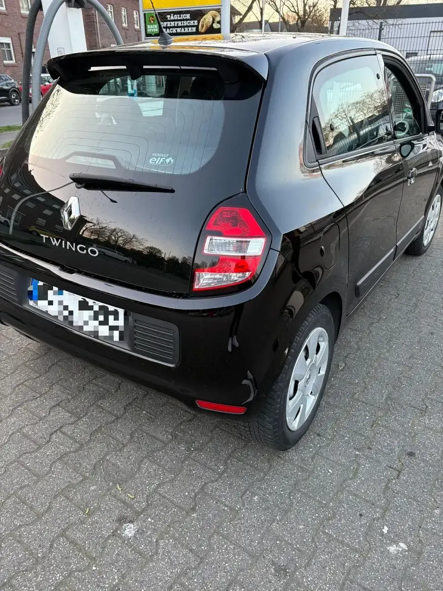 Käytetty Renault Twingo 71 HP (52 kW) 2015 Musta Viistoperä
