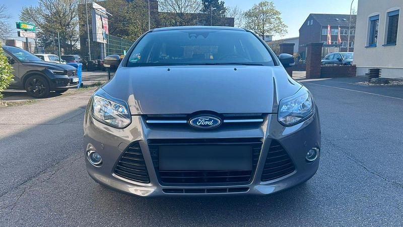 Gebraucht Ford Focus Trend 125 PS (91 kW) 2013 Kombi