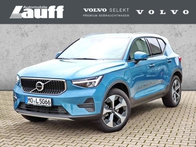 Fjord blue / metallic (blau) Gebraucht 2023 Volvo XC40 Core SUV | 29.880 € (Superpreis) - Bild 1/4