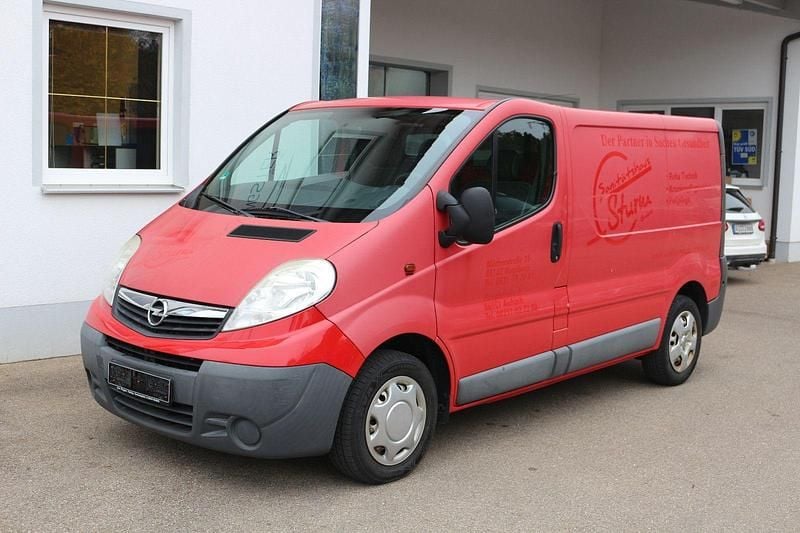 Rot Gebraucht 2012 Opel Vivaro Van / Kleinbus | 4.450 € (Superpreis) - Bild 1/4