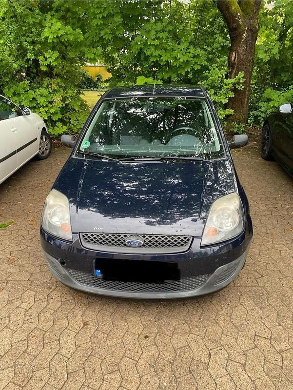 Gebraucht Ford Fiesta 60 PS (44 kW) 2006 Blau Kleinwagen