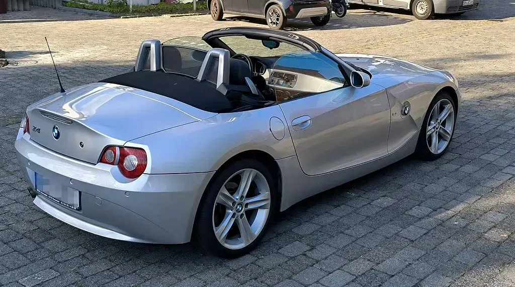 Gebraucht BMW Z4 170 PS (125 kW) 2004 Silber Cabrio