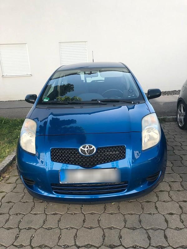 Blau Gebraucht 2008 Toyota Yaris Kleinwagen | 2.200 € (Fairer Preis) - Bild 1/4