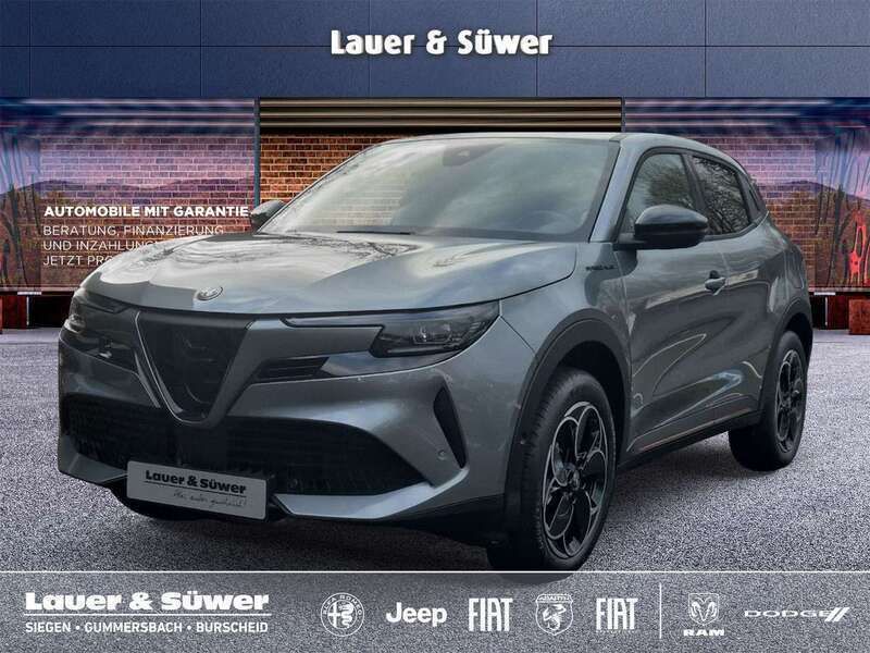 Other Neu 2025 Alfa Romeo Junior Edizione Speciale SUV | 42.490 € (Fairer Preis) - Bild 1/4