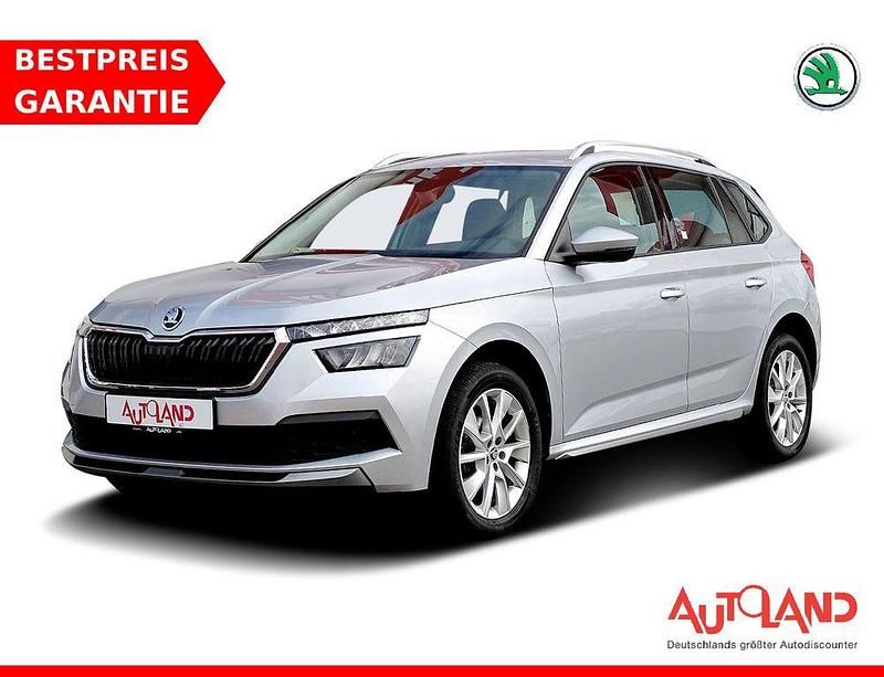 Silber Gebraucht 2020 Skoda Kamiq Style SUV | 22.950 € (Etwas zu teuer) - Bild 1/4
