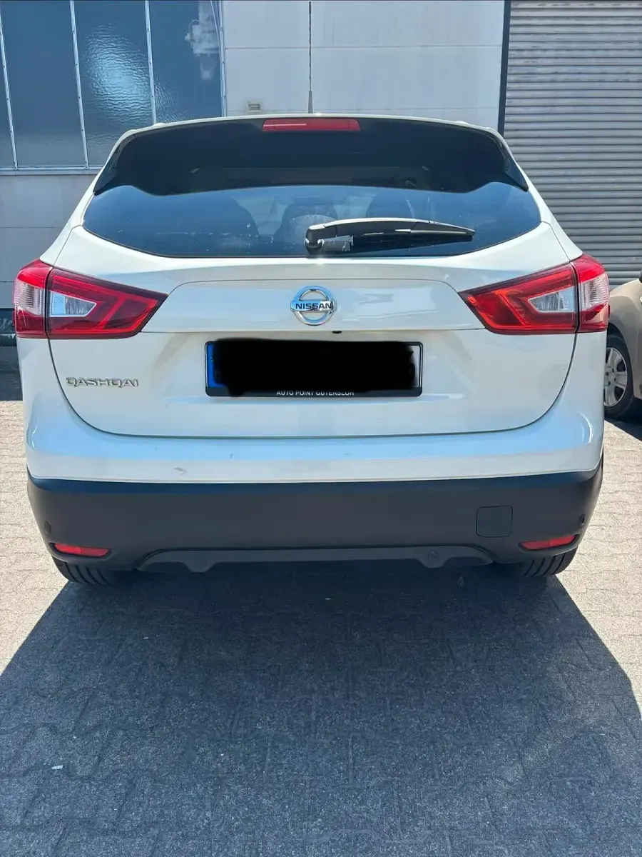 Gebraucht Nissan Qashqai Acenta 131 PS (96 kW) 2016 Weiß SUV