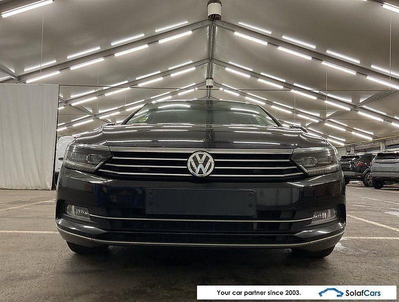Gebraucht VW Passat Highline 120 PS (88 kW) 2017 Schwarz Kombi