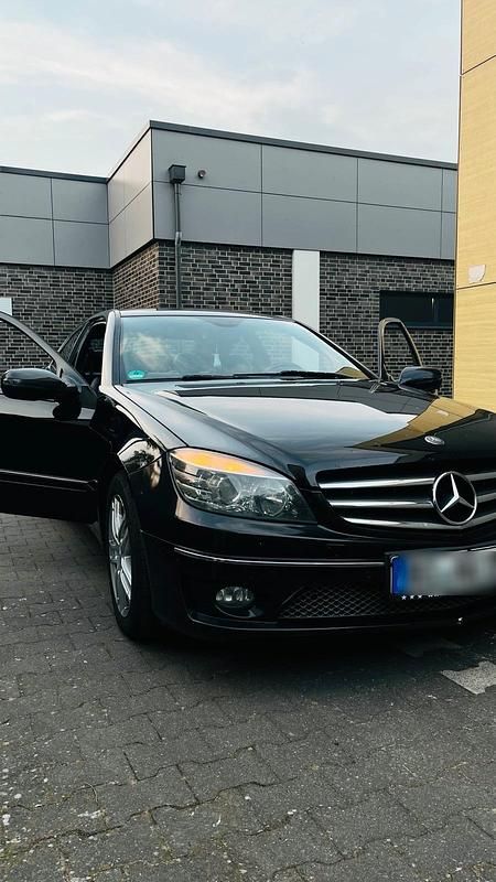 Schwarz Gebraucht 2011 Mercedes CLC200 Kleinwagen | 2.900 € - Bild 1/4