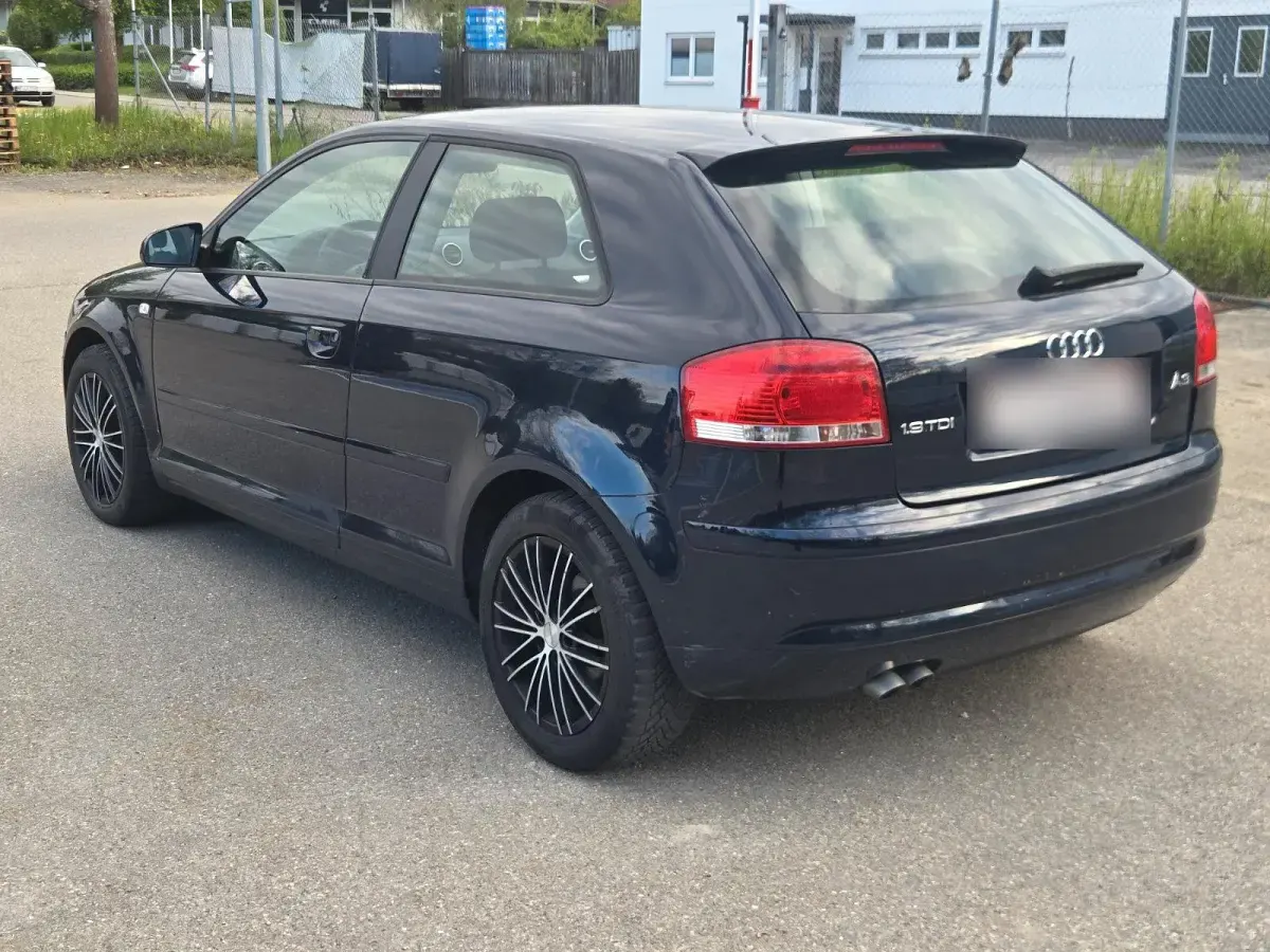 Gebraucht Audi Coupé 105 PS (77 kW) 2006 Blau Coupé