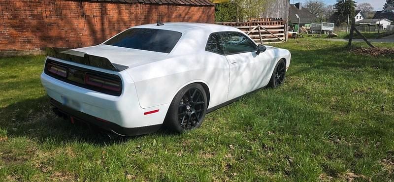 Second-hand Dodge Challenger 382 CP (280 kW) 2016 Alb Coupe