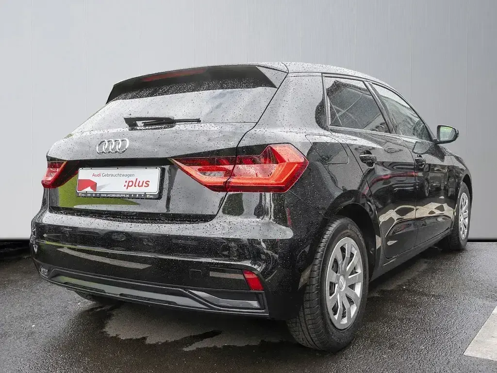 Usata Audi A1 Sportback 85 CV (62 kW) 2025 Nero Utilitaria
